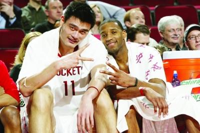 球的拼抢里 球的拼抢里